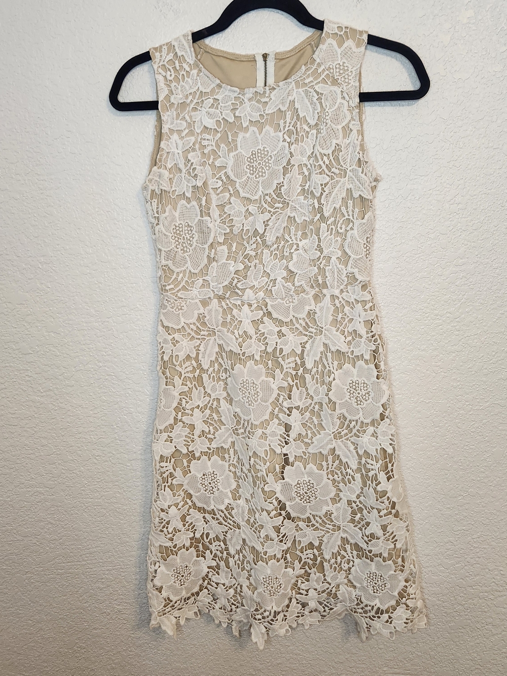 Ryan Michelle Dress Womens Size S White All Over Crochet Lace Sheath Midi Floral